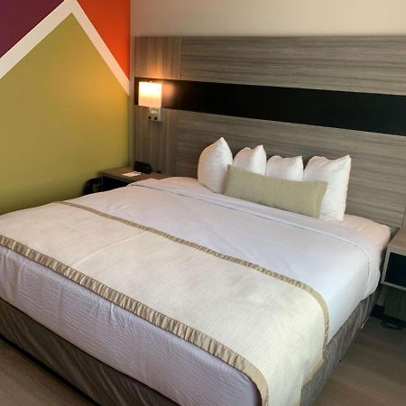 Best Western Plus Brooklyn-Prospect Park New York Exterior foto