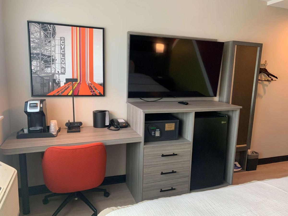 Best Western Plus Brooklyn-Prospect Park New York Exterior foto